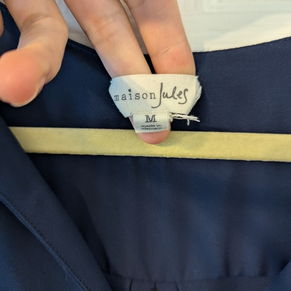 Sheer blouse - Picture 3 of 6